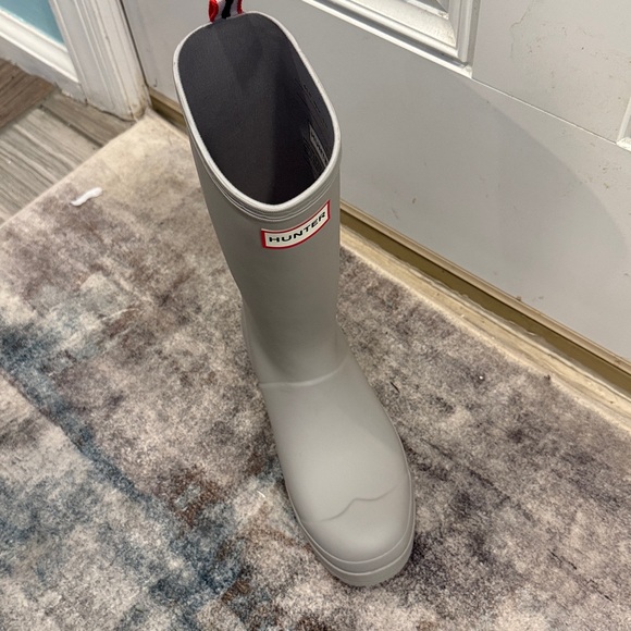 Hunter Light Grey Tall Rubber Rain Boots - Picture 3 of 3